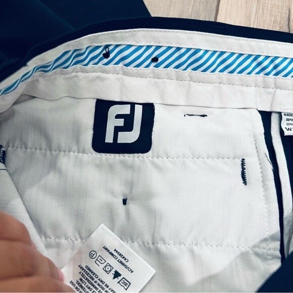 FootJoy Men's Navy Golf Performance Stretch Trousers in Size 34 x 30 - Picture 10 of 12